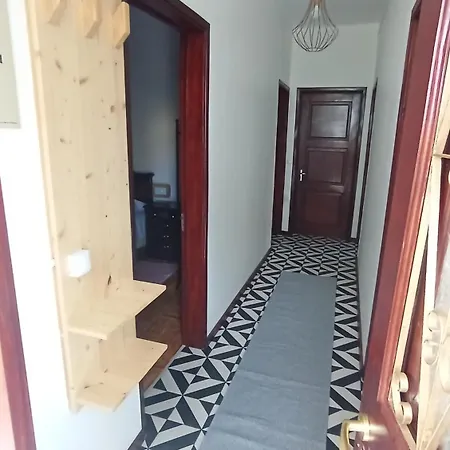 Bus Stop House 82 Apartman Funchal