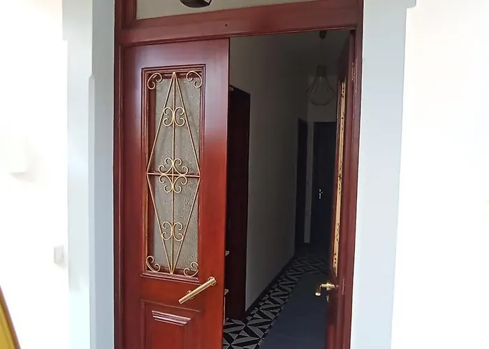 Διαμέρισμα Bus Stop House 82