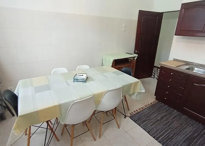 Bus Stop House 82 Διαμέρισμα *